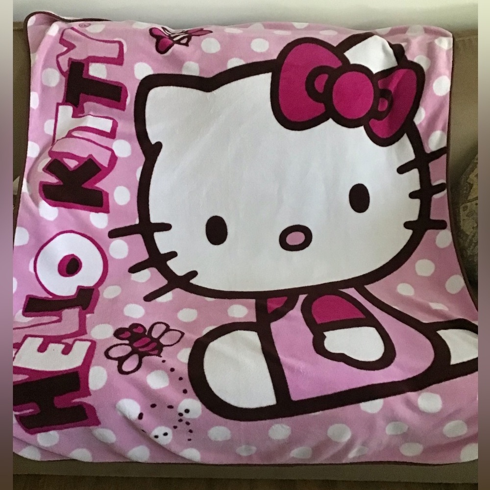 HELLO KITTY BUNDLE